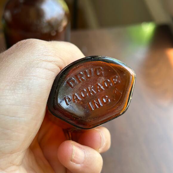 Old Vintage Antique Glass Bottles Vicks Grolsch Drug Package inc - Picture 5 of 16